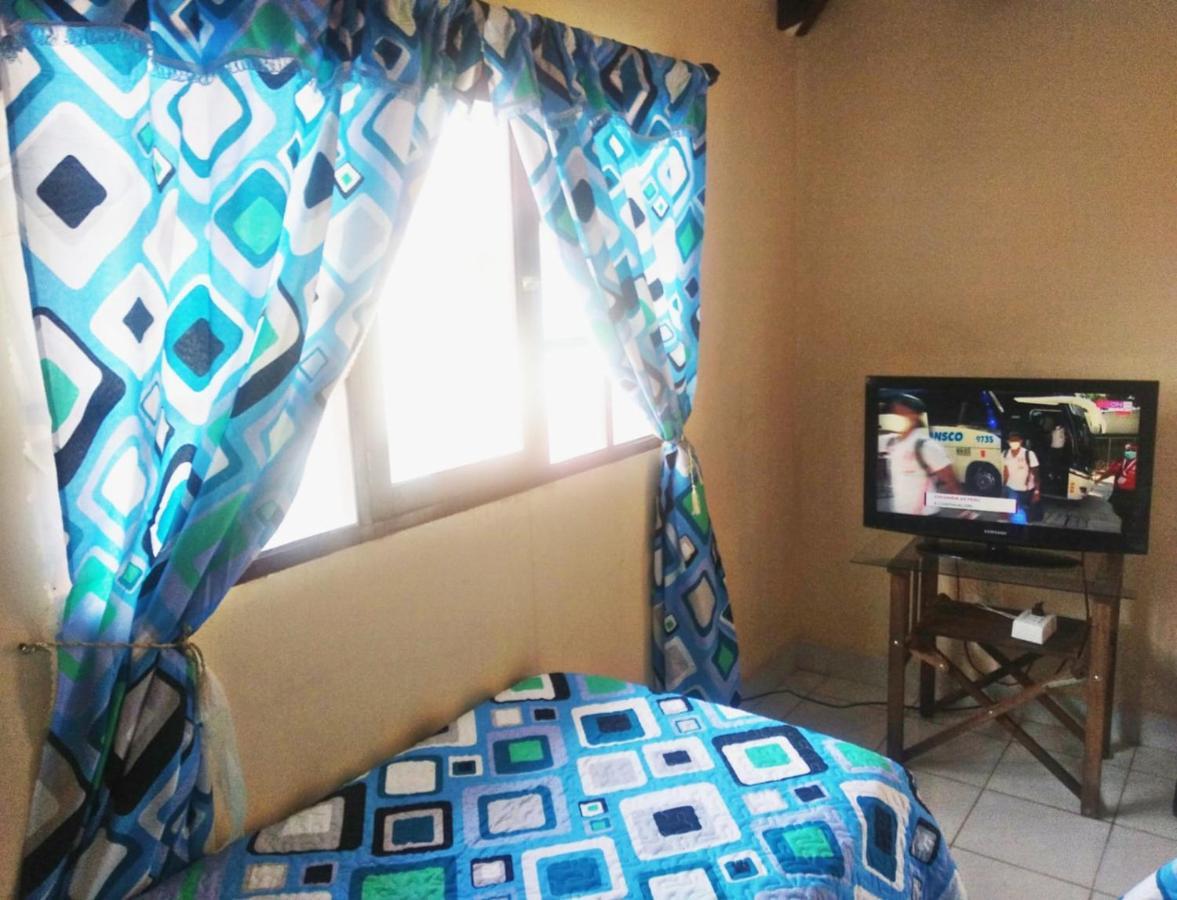 Residencial Moroni - Alojamiento En Cochabamba Bed and Breakfast Εξωτερικό φωτογραφία