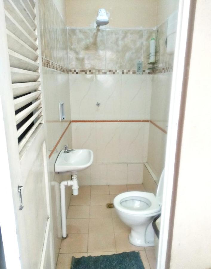 Residencial Moroni - Alojamiento En Cochabamba Bed and Breakfast Εξωτερικό φωτογραφία