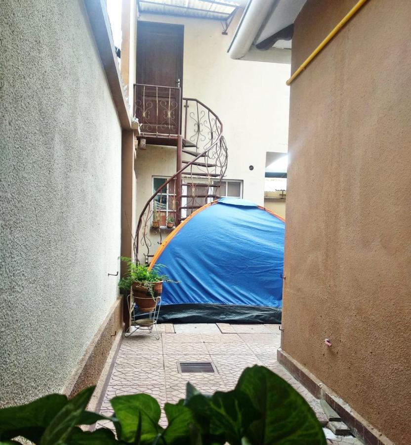 Residencial Moroni - Alojamiento En Cochabamba Bed and Breakfast Εξωτερικό φωτογραφία