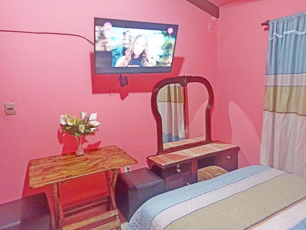 Residencial Moroni - Alojamiento En Cochabamba Bed and Breakfast Εξωτερικό φωτογραφία