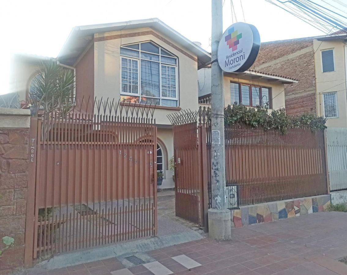 Residencial Moroni - Alojamiento En Cochabamba Bed and Breakfast Εξωτερικό φωτογραφία