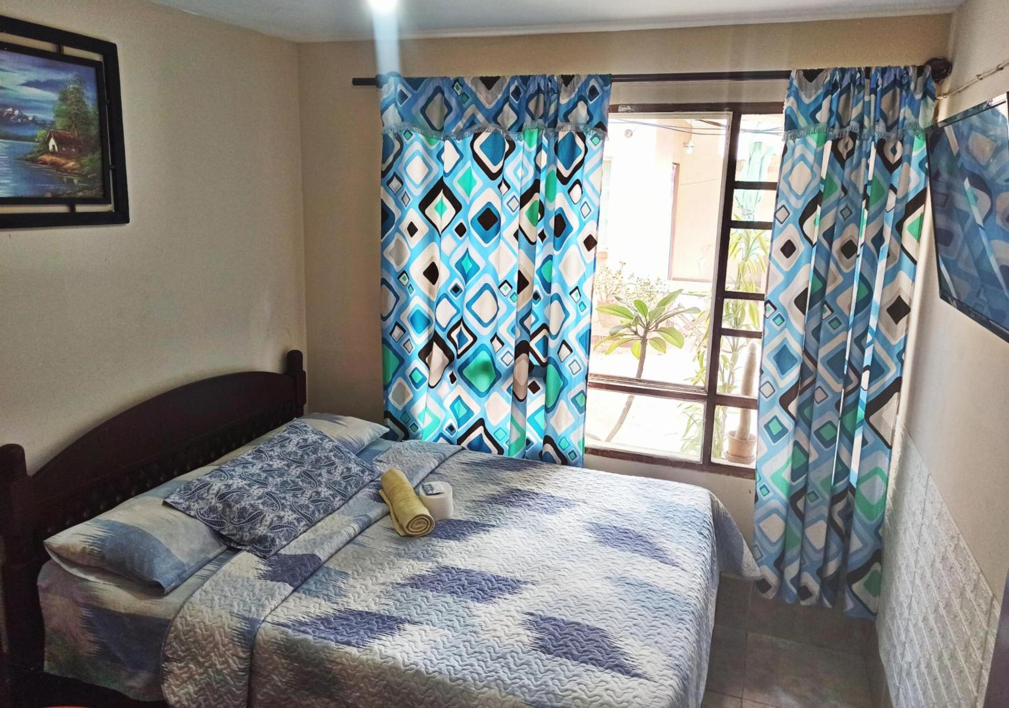Residencial Moroni - Alojamiento En Cochabamba Bed and Breakfast Εξωτερικό φωτογραφία
